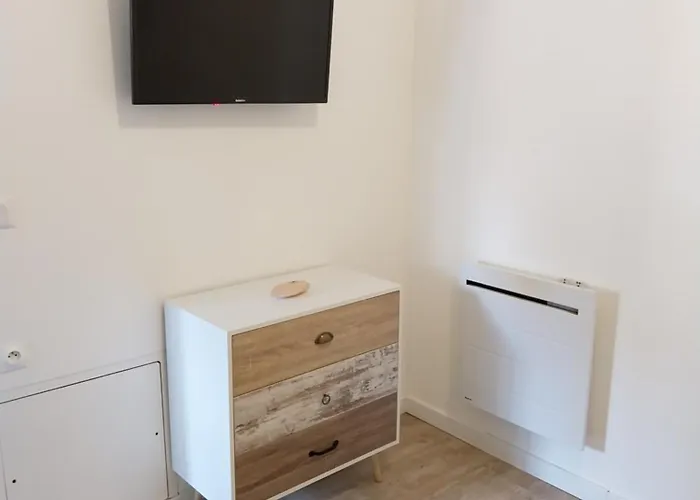 Appartement Refait A Neuf.